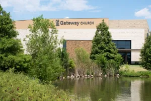 Federal judge dismisses Gateway Church, Robert Morris tithing lawsuit
