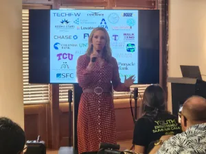 Technology camp brings entrepreneurship concepts – and pizza – to Fort Worth students