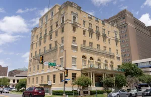 Fort Worth building slated for downtown library now proposed for community arts space
