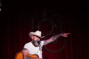 Listen up: Musical talent finds onstage home at Fort Worth venue’s songwriter night